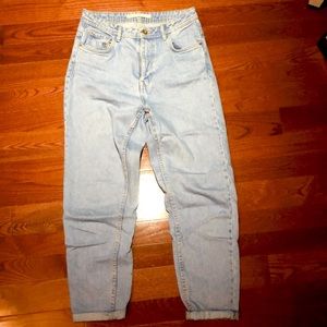 Zara Mom Fit Jeans